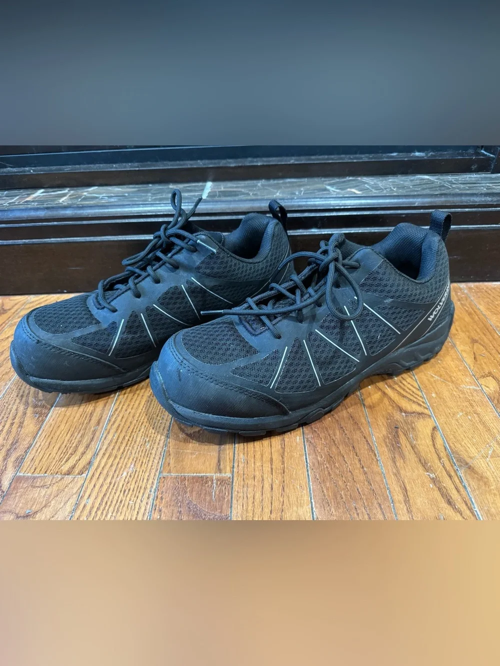Wolverine sleek black